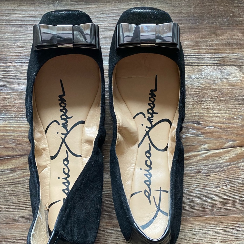 Jessica Simpson bow flat